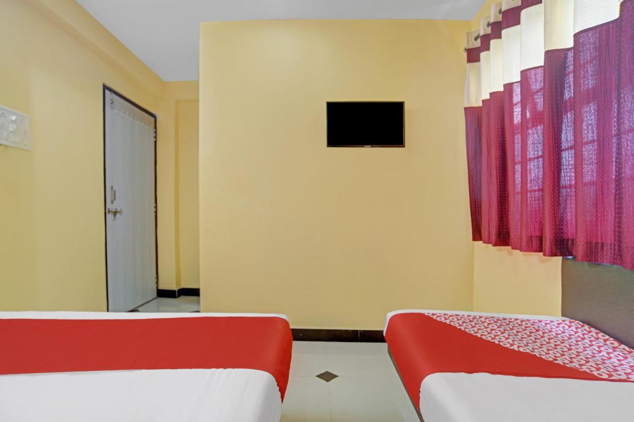 Oyo 79454 Shree Laxmi Palace Hotel Ujjain Bagian luar foto