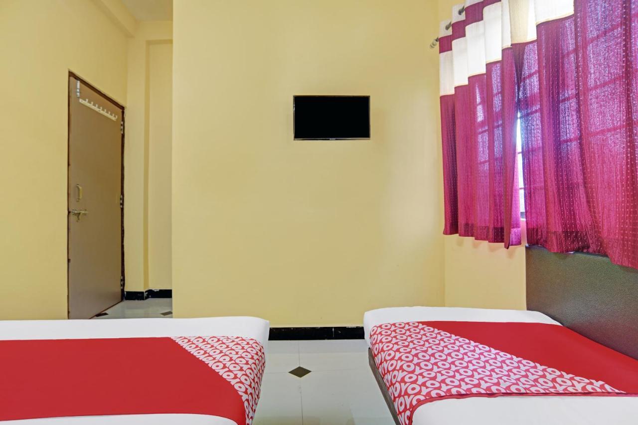 Oyo 79454 Shree Laxmi Palace Hotel Ujjain Bagian luar foto